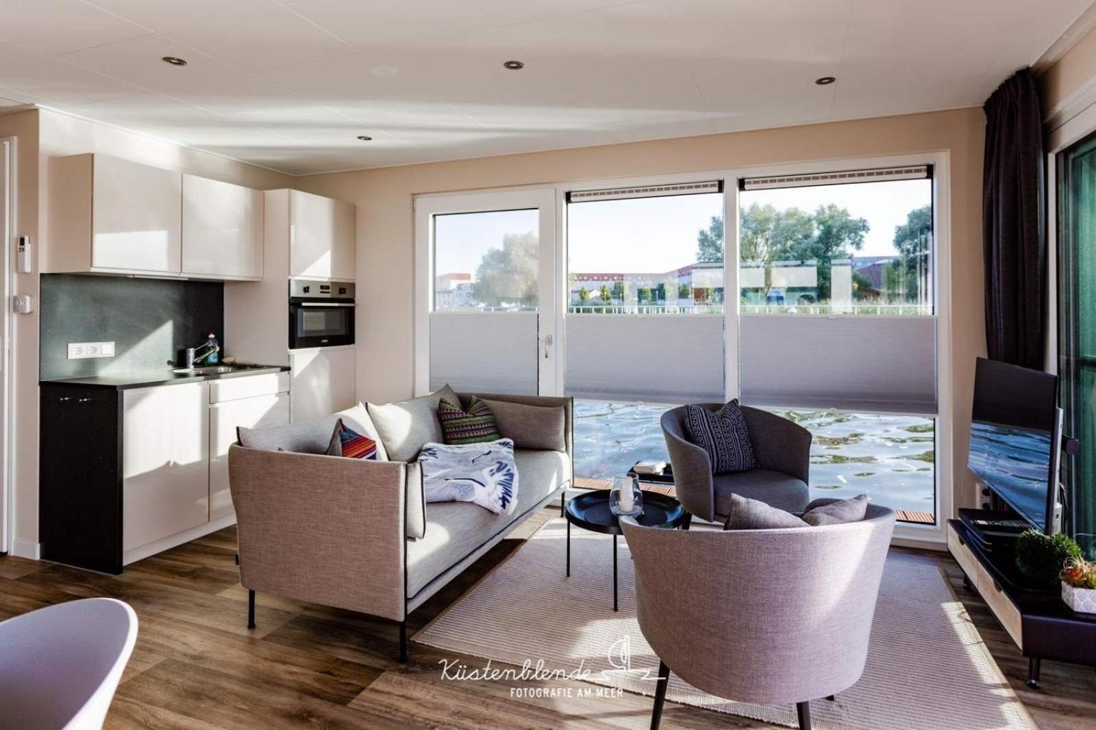 Hausboot Kranichnest Hotel Ribnitz-Damgarten Ngoại thất bức ảnh